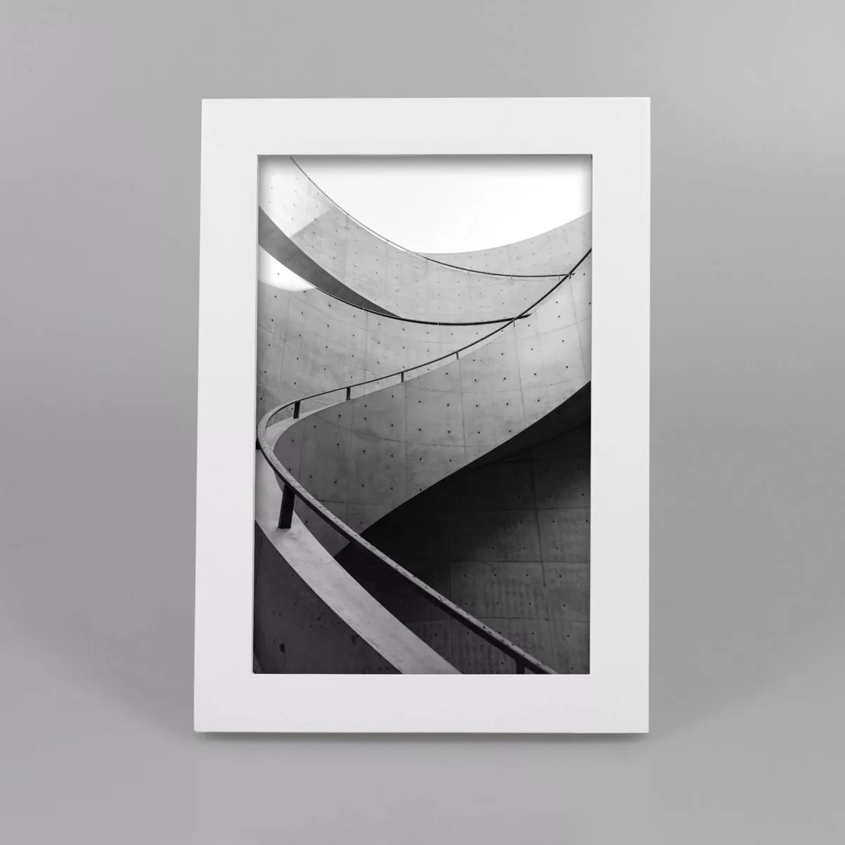 Thin Frame White - Threshold